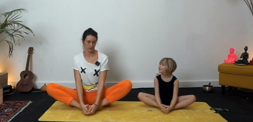 le papillon yoga pour enfant